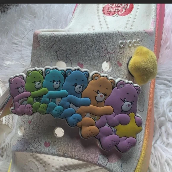 CROCS Women's Platform Slides - Multicolor with Bear Design - Picture 2 of 4